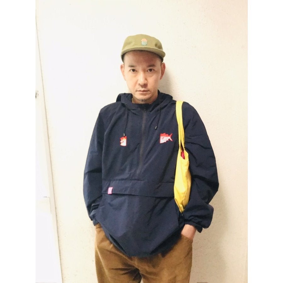 デハラユキノリ秋冬新作限定アノラックパーカー鰹カツオ両胸ロゴシワ加工高知